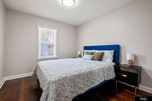 7074 Binney Street, Omaha, NE 68104