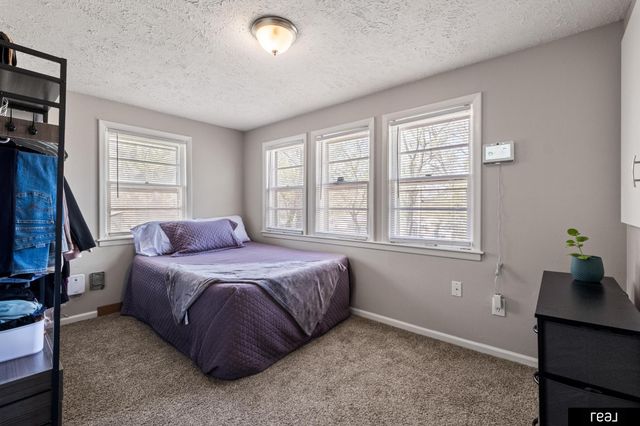 7074 Binney Street, Omaha, NE 68104