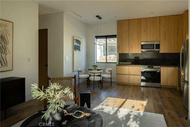 5109 Bluebell Avenue, Valley Village, CA 91607