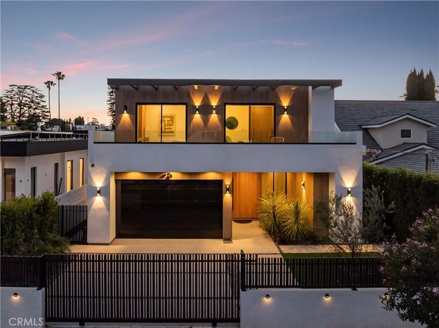 5109 Bluebell Avenue, Valley Village, CA 91607