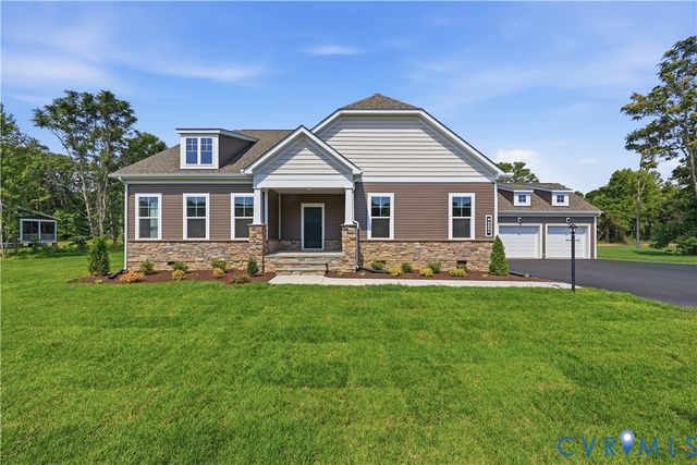 4730 Henry James Cir, Quinton, VA 23141