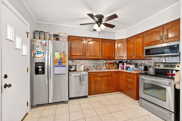 4682 Arnold Avenue, Columbus, OH 43228