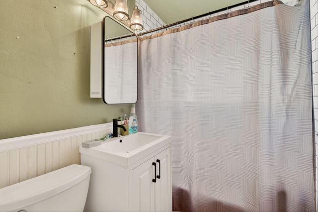 4682 Arnold Avenue, Columbus, OH 43228