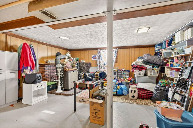 4682 Arnold Avenue, Columbus, OH 43228