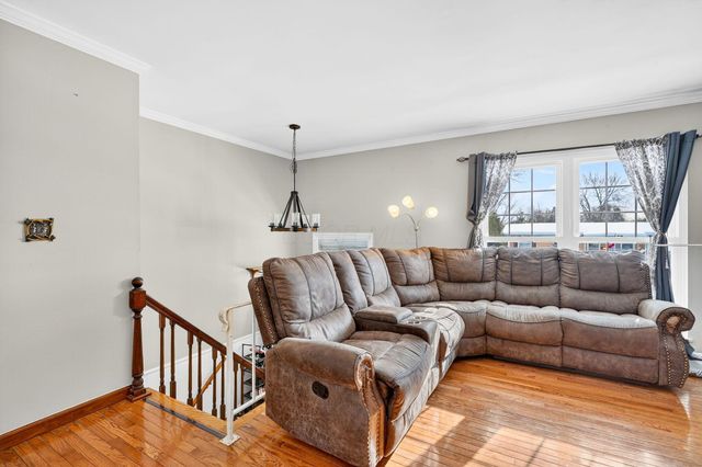 4682 Arnold Avenue, Columbus, OH 43228