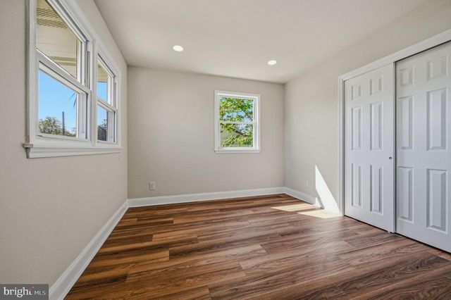 42 BRIARCLIFF DR, New Castle, DE 19720