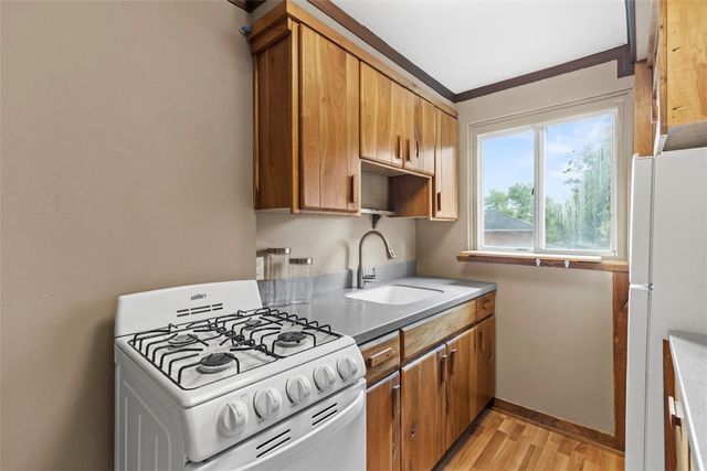 529 Beaver St, Leetsdale, PA 15056