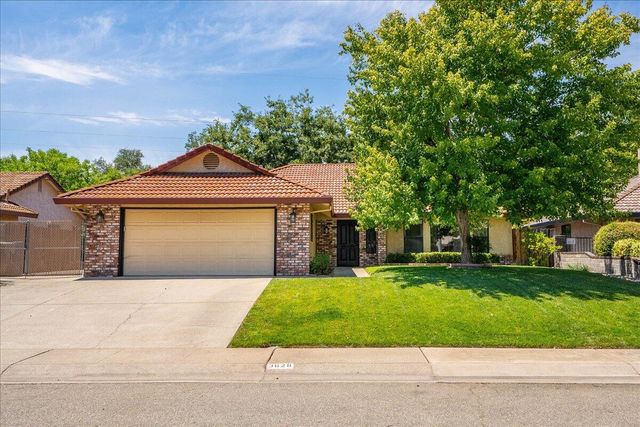 3628 Somerset Avenue, Redding, CA 96002