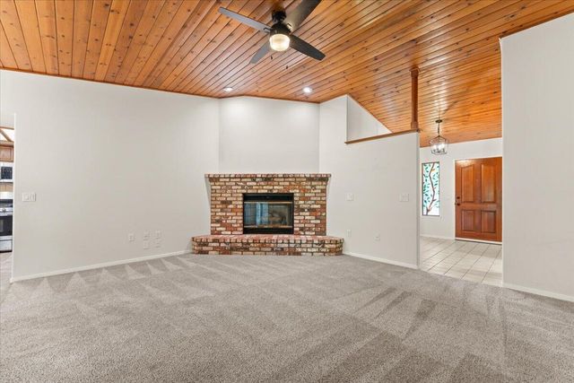 3628 Somerset Avenue, Redding, CA 96002