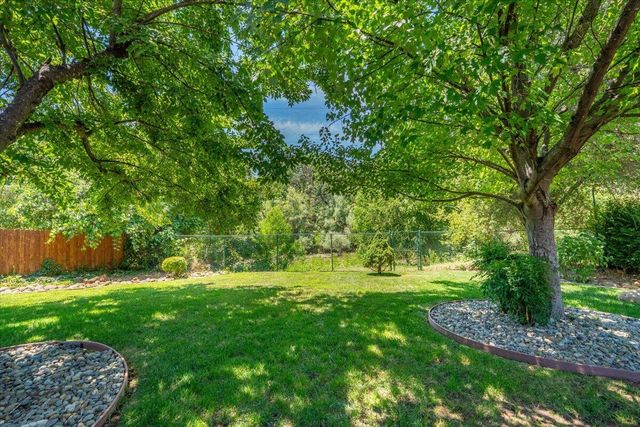 3628 Somerset Avenue, Redding, CA 96002