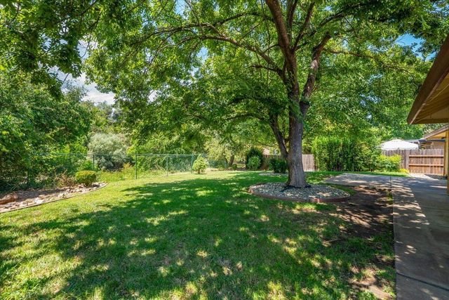 3628 Somerset Avenue, Redding, CA 96002