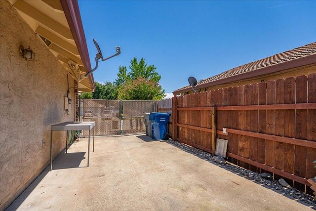 3628 Somerset Avenue, Redding, CA 96002