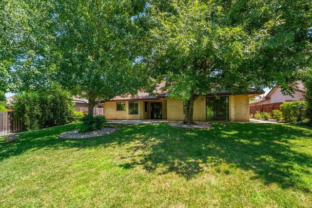 3628 Somerset Avenue, Redding, CA 96002