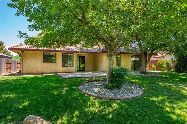 3628 Somerset Avenue, Redding, CA 96002