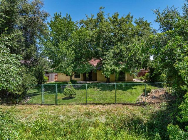3628 Somerset Avenue, Redding, CA 96002