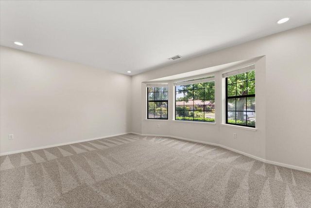 3628 Somerset Avenue, Redding, CA 96002