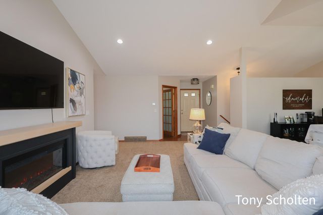 10364 Hannah Drive, Holland Twp, MI 49464