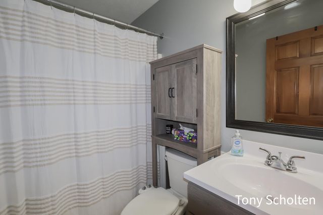 10364 Hannah Drive, Holland Twp, MI 49464