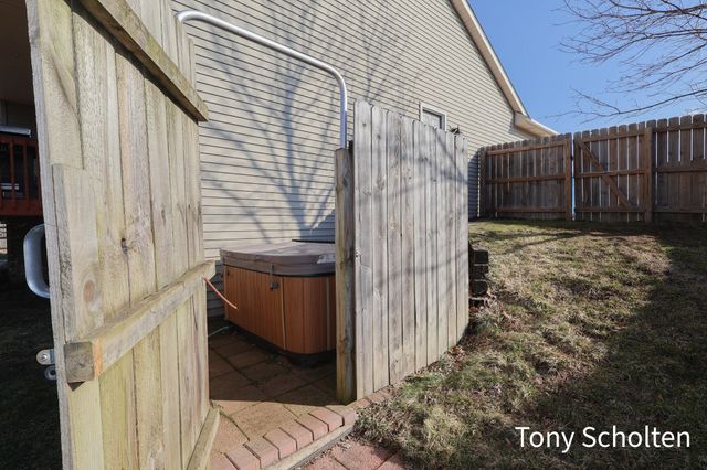 10364 Hannah Drive, Holland Twp, MI 49464