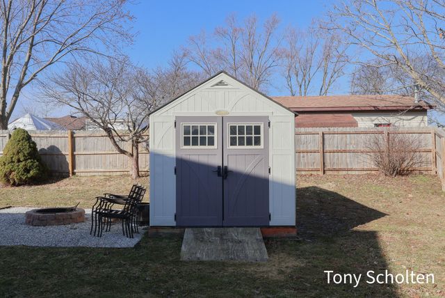 10364 Hannah Drive, Holland Twp, MI 49464