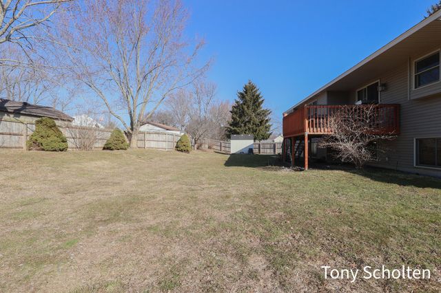 10364 Hannah Drive, Holland Twp, MI 49464