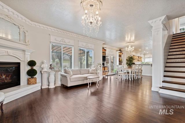 2436 N Heath Ave, Boise, ID 83713