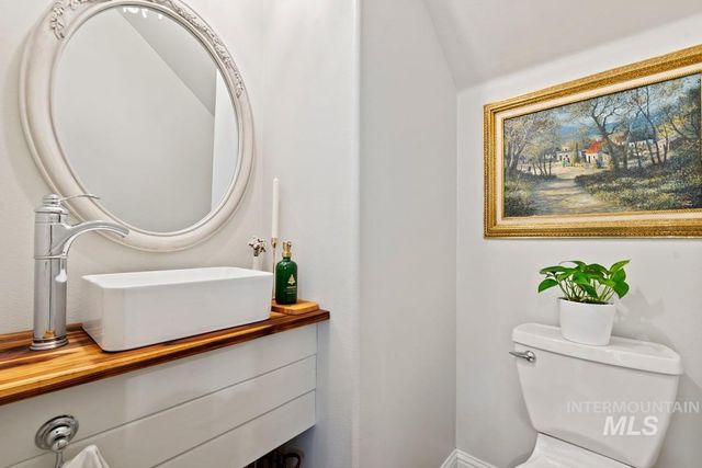 2436 N Heath Ave, Boise, ID 83713