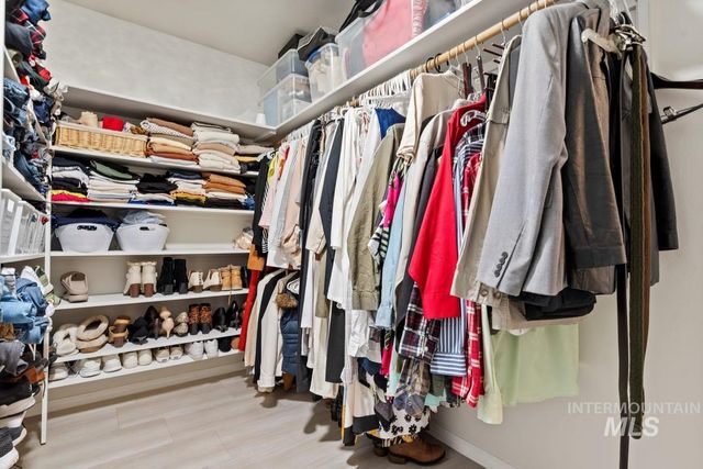 2436 N Heath Ave, Boise, ID 83713