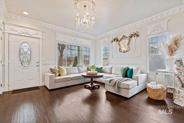 2436 N Heath Ave, Boise, ID 83713