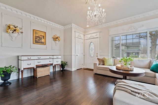 2436 N Heath Ave, Boise, ID 83713