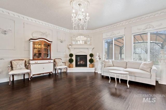 2436 N Heath Ave, Boise, ID 83713