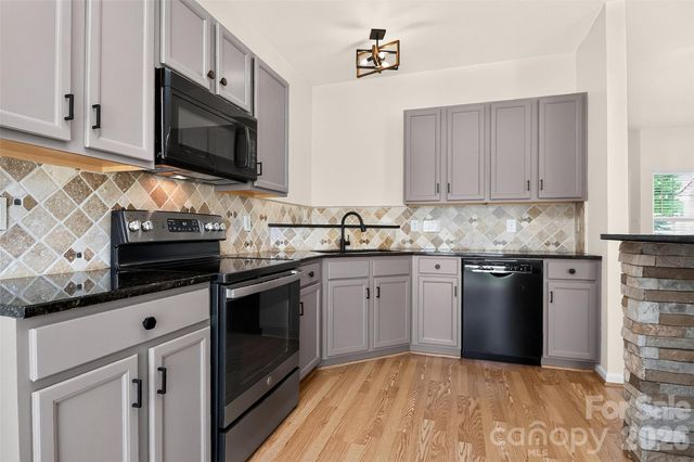 12028 Stratfield Place Circle, Pineville, NC 28134