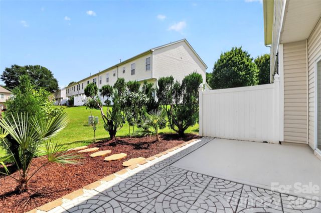 12028 Stratfield Place Circle, Pineville, NC 28134