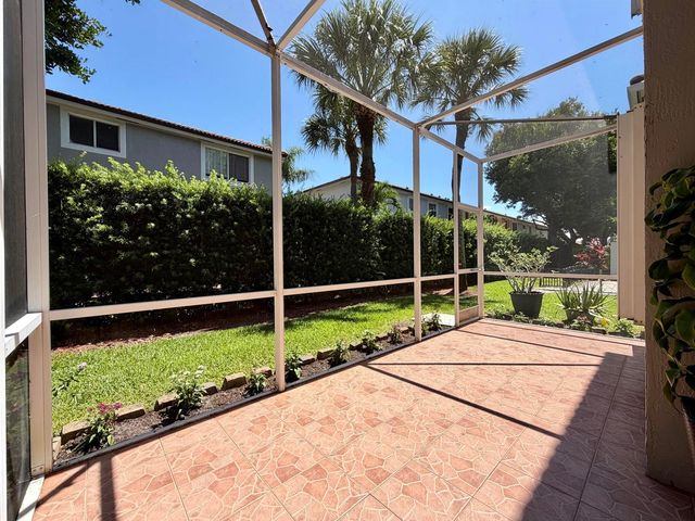 8302 Vía Serena, Boca Raton, FL 33433