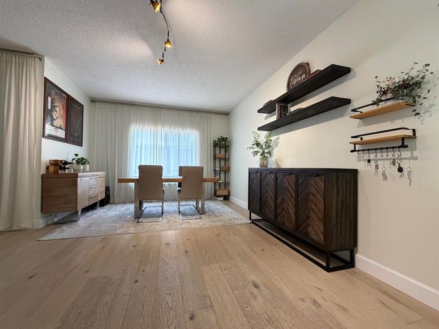 8302 Vía Serena, Boca Raton, FL 33433