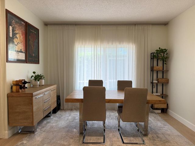 8302 Vía Serena, Boca Raton, FL 33433