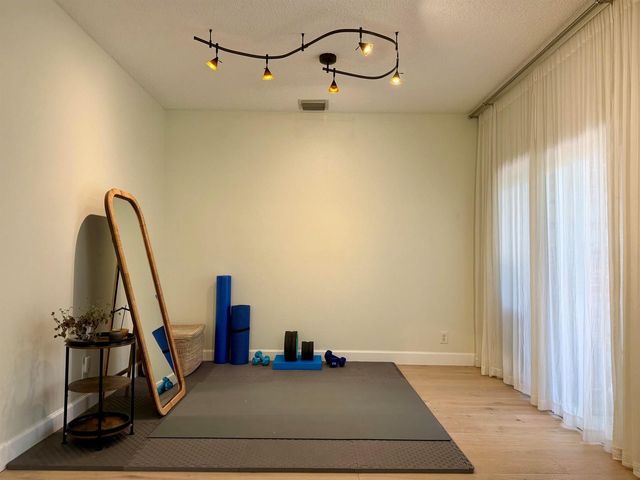 8302 Vía Serena, Boca Raton, FL 33433