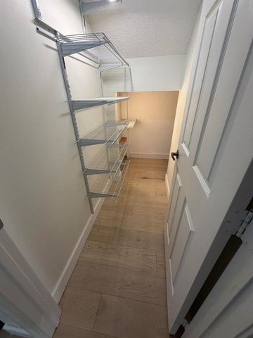 8302 Vía Serena, Boca Raton, FL 33433