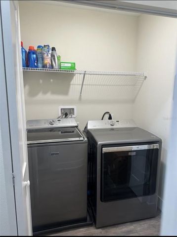 1249 SAVONA DRIVE NE, St Petersburg, FL 33702