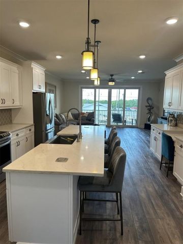 1249 SAVONA DRIVE NE, St Petersburg, FL 33702