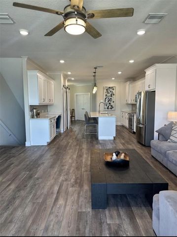 1249 SAVONA DRIVE NE, St Petersburg, FL 33702