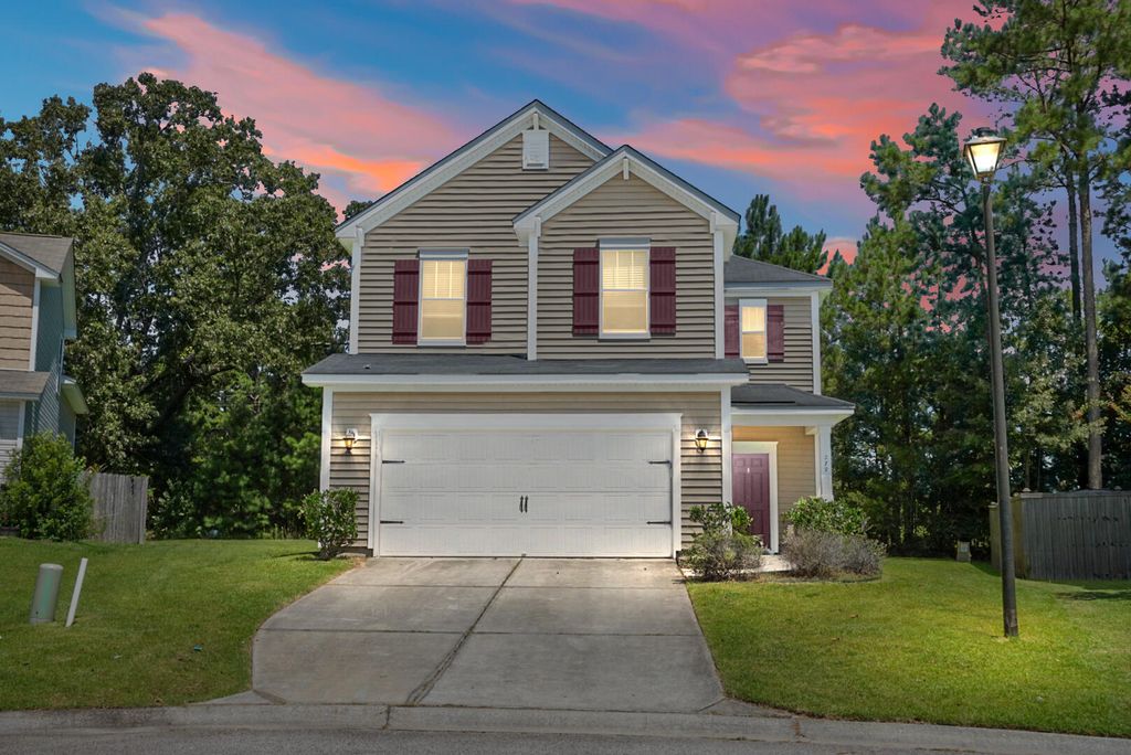 279 Oglethorpe Circle, Moncks Corner, SC 29461