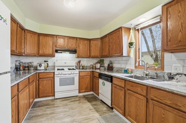 2308 Barbara Jean Drive, Schererville, IN 46375