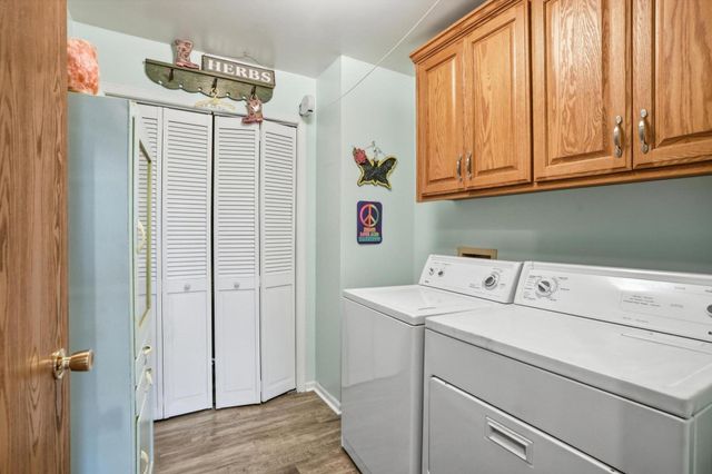 2308 Barbara Jean Drive, Schererville, IN 46375