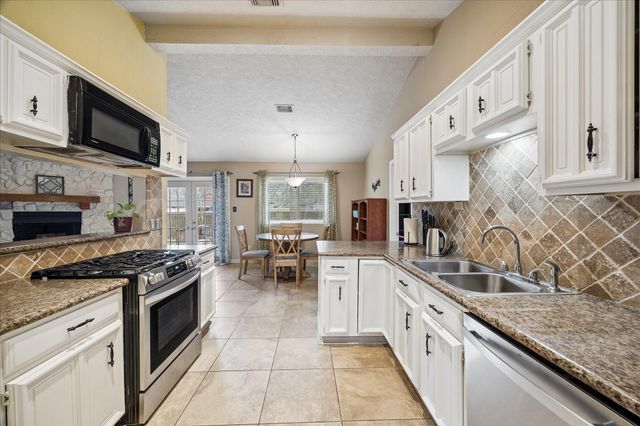 3754 Glade Forest Drive, Kingwood, TX 77339