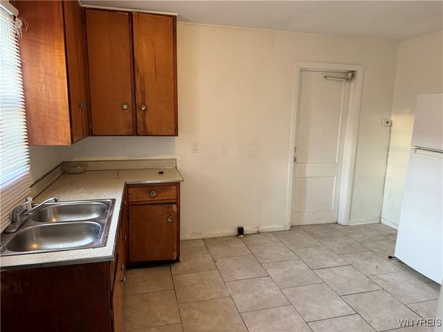 1780 Falls Street, Niagara Falls, NY 14303