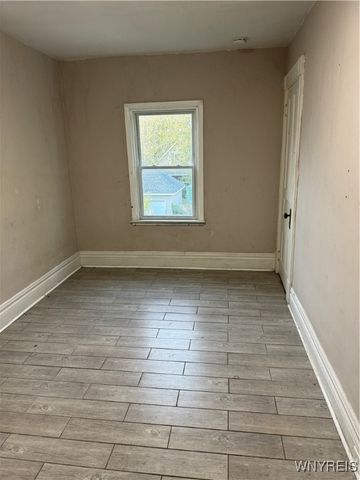 1780 Falls Street, Niagara Falls, NY 14303