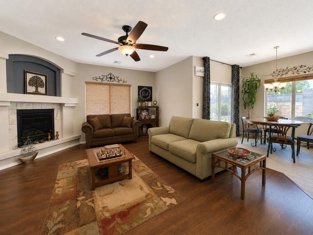 9535 Iron Rock Drive NW, Albuquerque, NM 87114