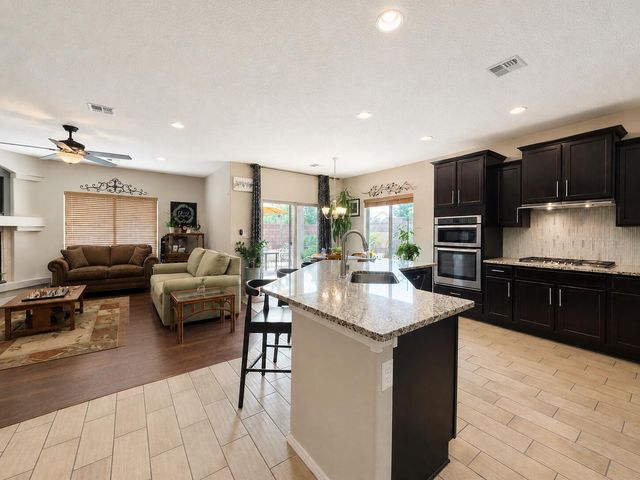 9535 Iron Rock Drive NW, Albuquerque, NM 87114