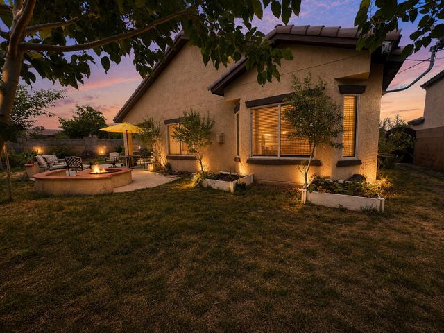 9535 Iron Rock Drive NW, Albuquerque, NM 87114